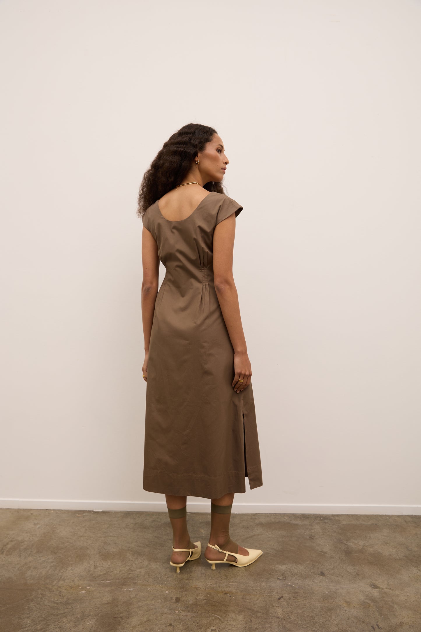 BEBE DRESS - TAUPE