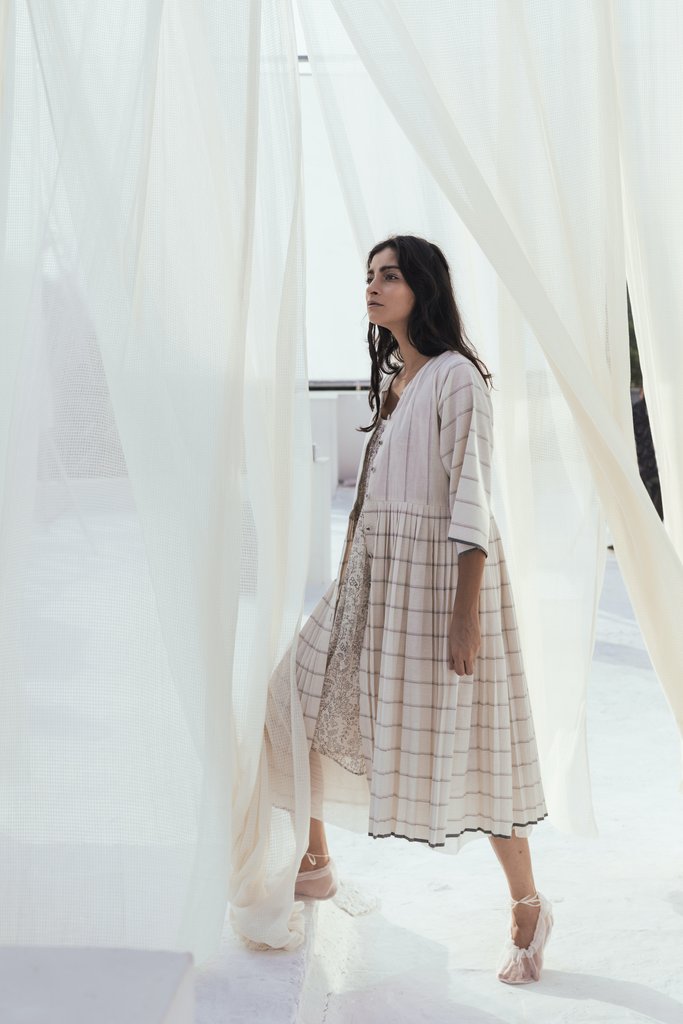 STRIPE PLEATED KAFTAN