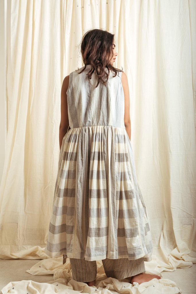 UNPARALLEL KAFTAN