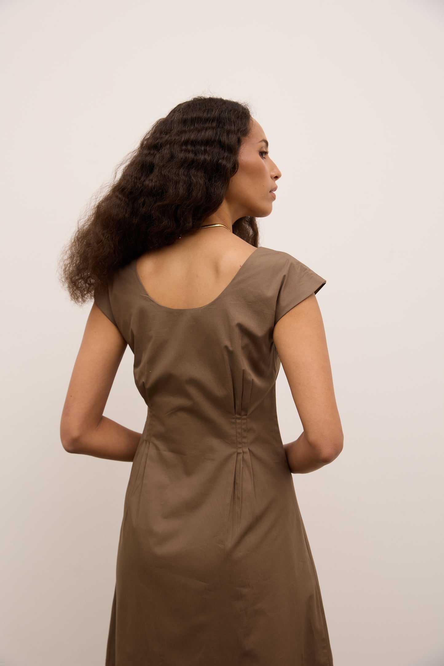 BEBE DRESS - TAUPE
