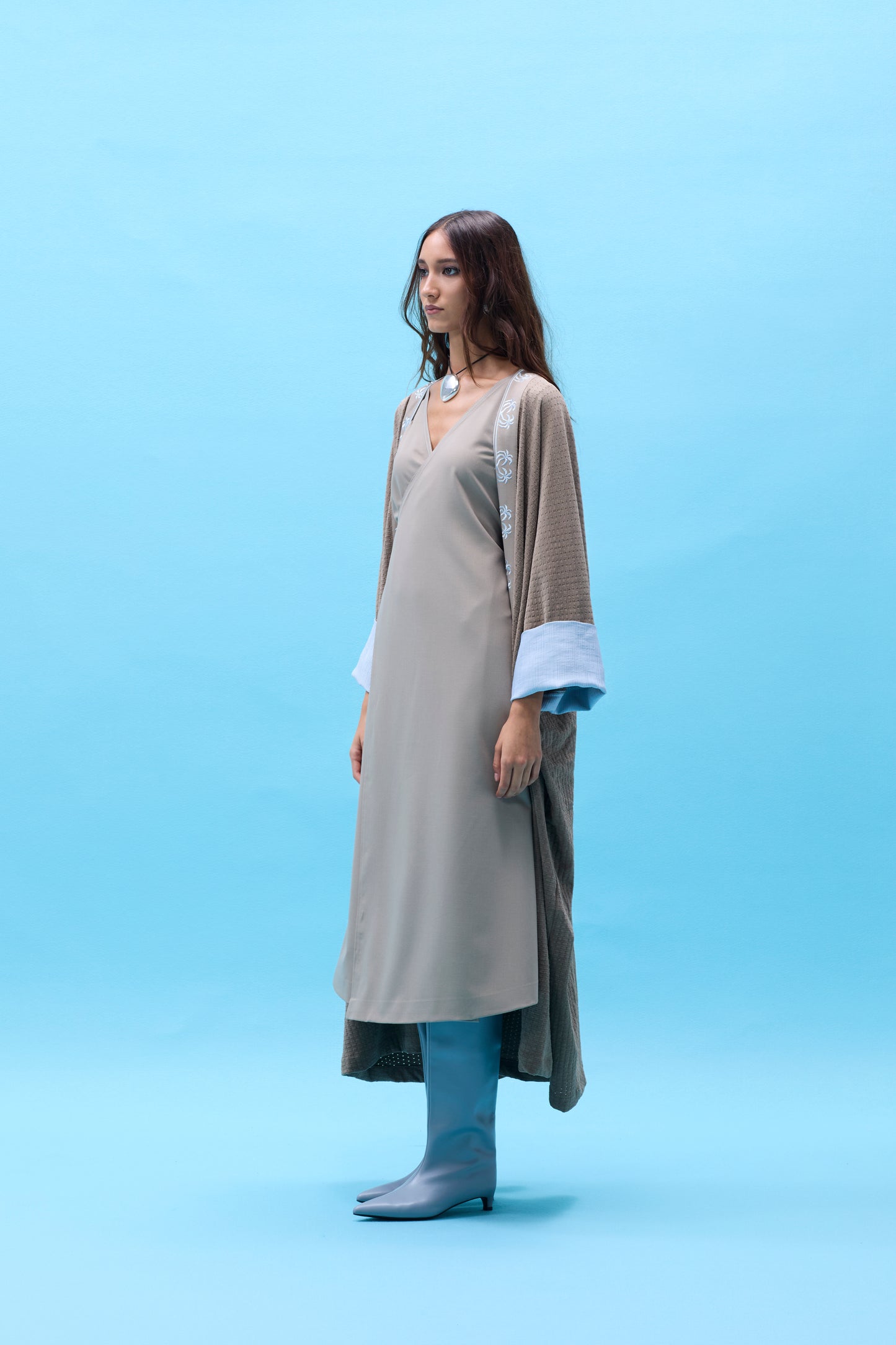 026. PAUMÉS - TAUPE