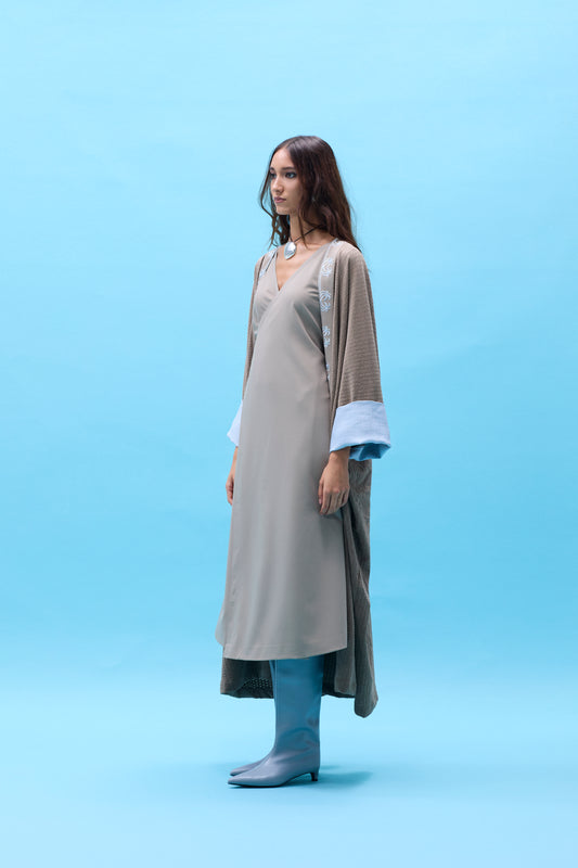 026. PAUMÉS - TAUPE