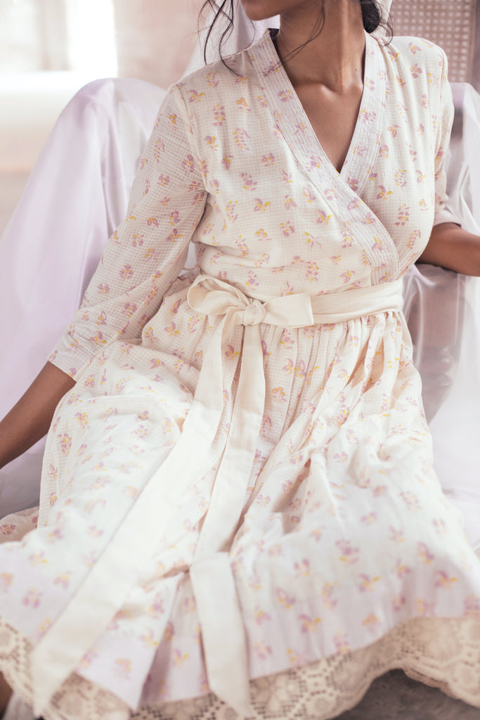 GARDENIA WRAP KAFTAN