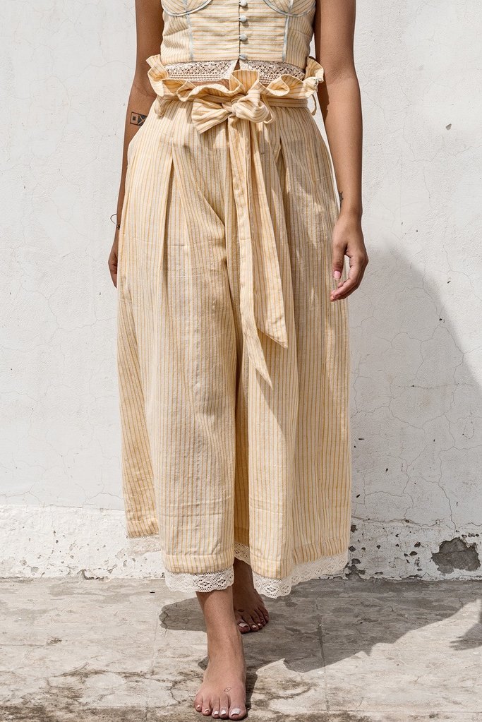 RUFFLED STRIPED PANTS