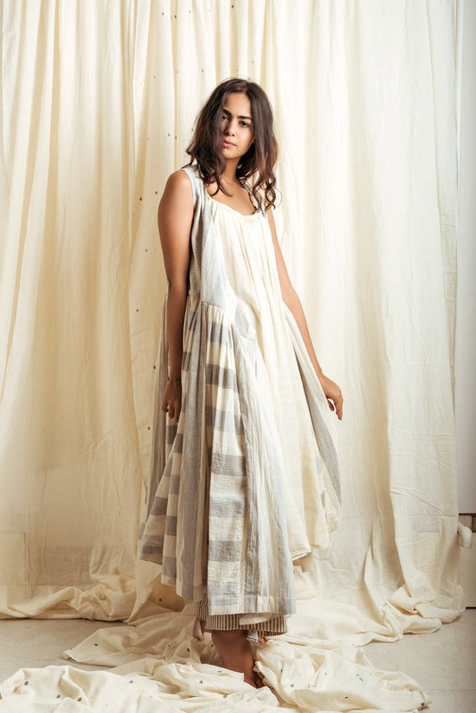 UNPARALLEL KAFTAN