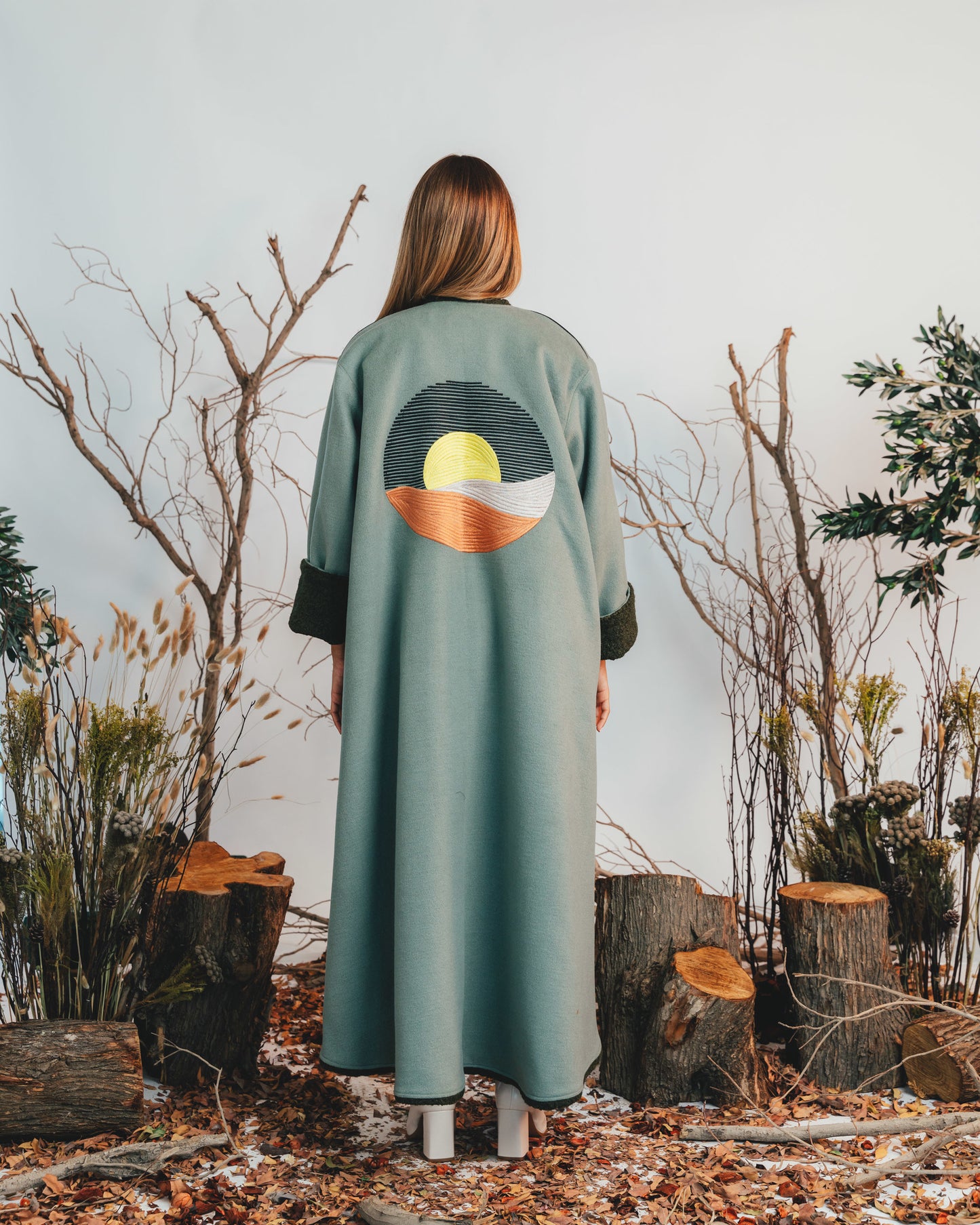 SUNSET EMBROIDERED BISHT