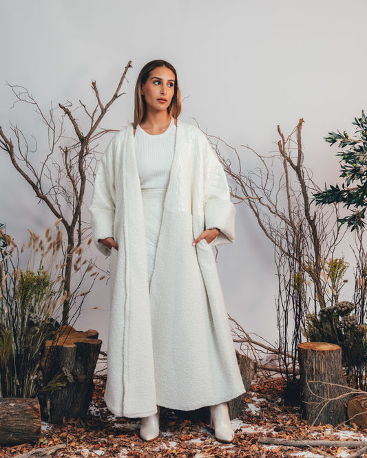 SEMI QUILT BISHT (WHITE)