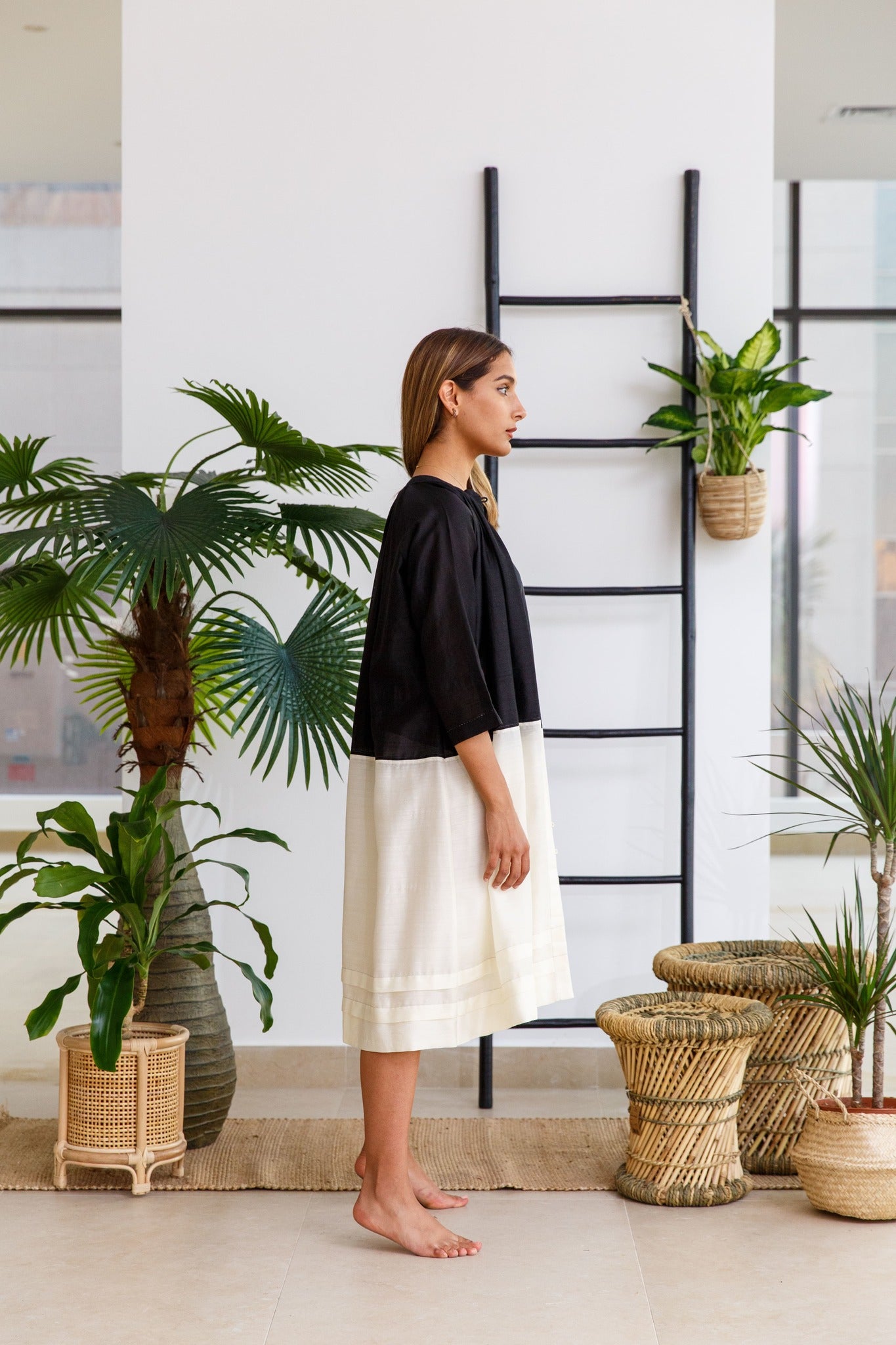 MONOCHROME KAFTAN