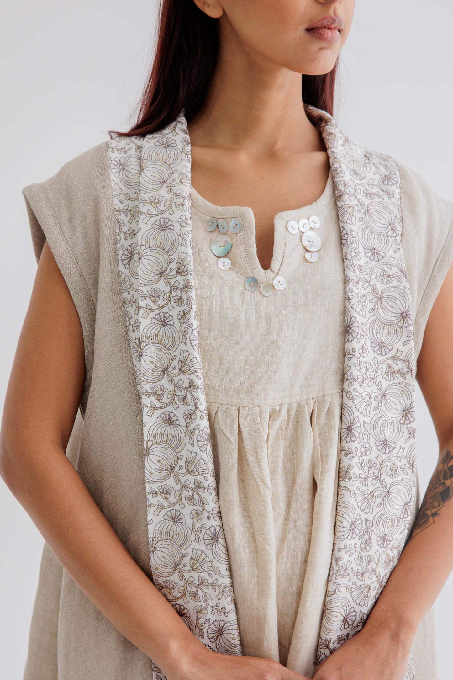 LOOK 7 (BEIGE)