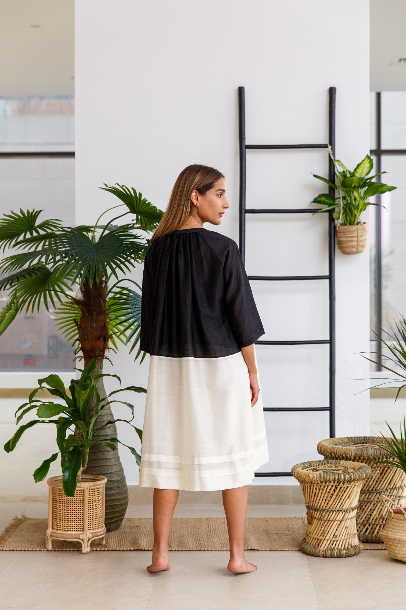 MONOCHROME KAFTAN