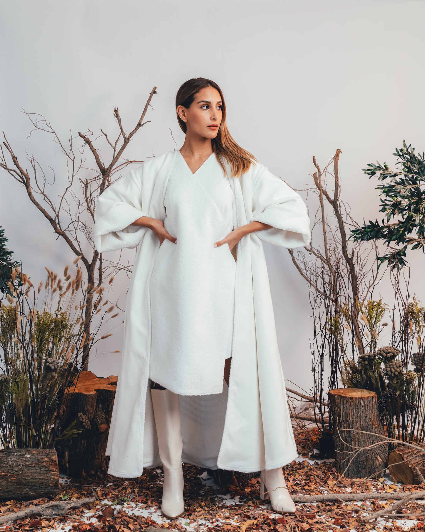SUNRISE EMBROIDERED BISHT
