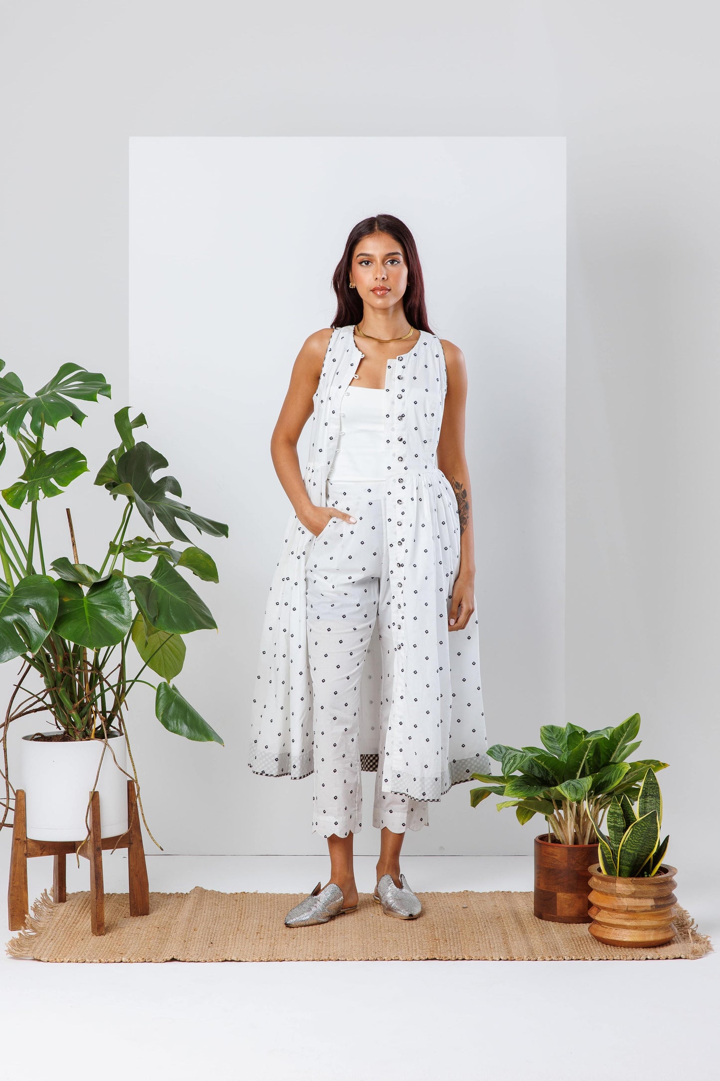 LOOK 22 (WHITE)